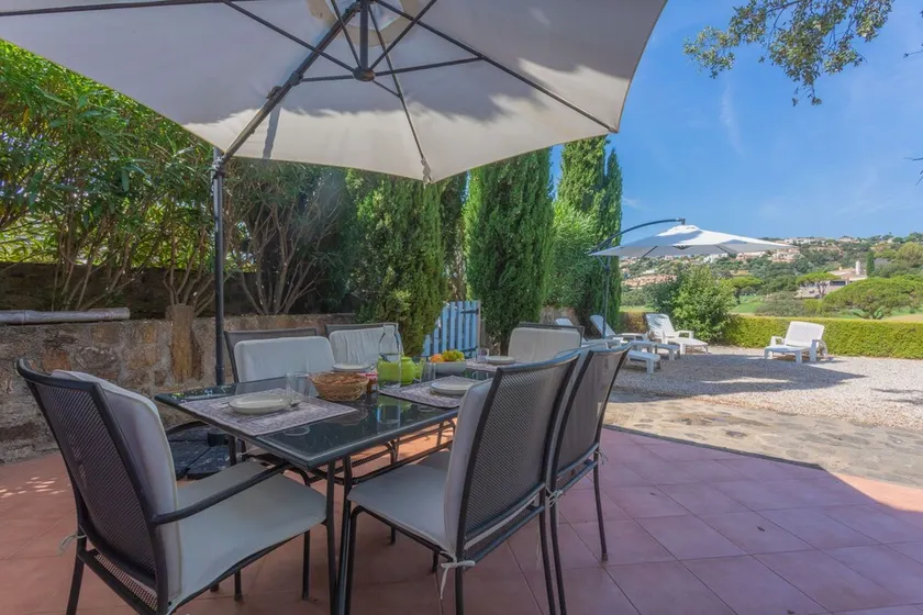 Appartement 'Bel 4p St-Maxime' avec terrasse privée, jardin privé et Wi-Fi - Image 1