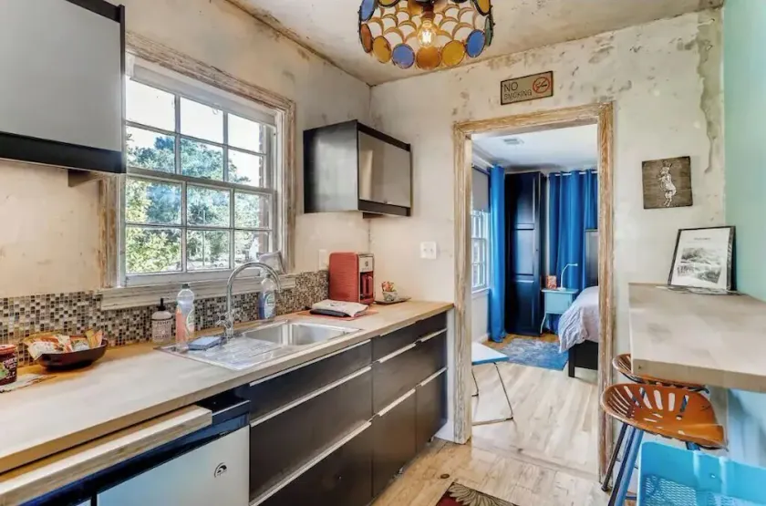 Urban Nest - Cozy Retreat - on W-Side Beltline - Image 1