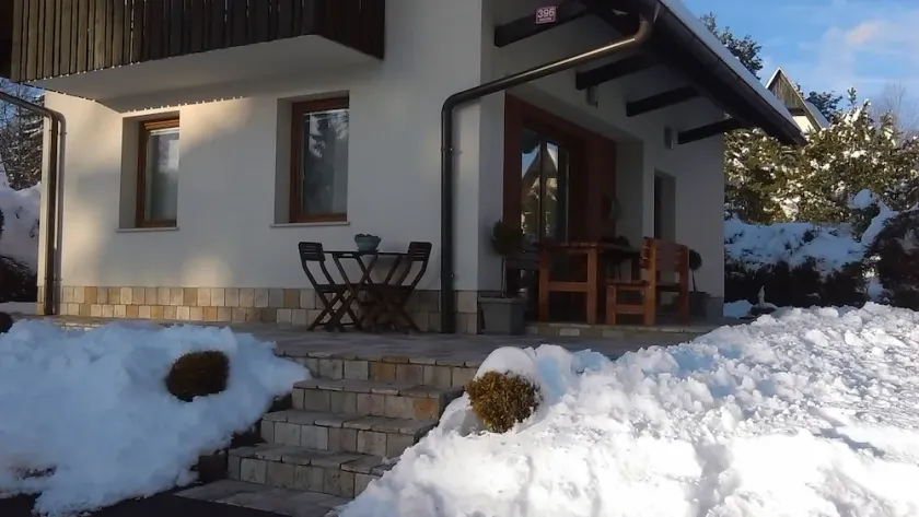 Holiday house  - Image 1