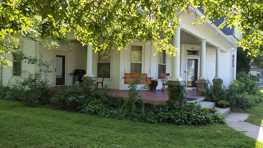 1897 Historic Home In Midwest - Image 1