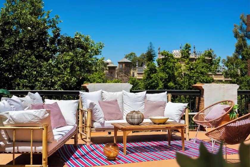 Villa Alfonso, Restored Palace House with gardens and Monuments Views - Image 1