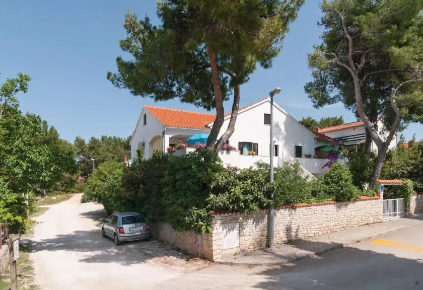 2 bedroom cozy apartment in Supetar - Image 1