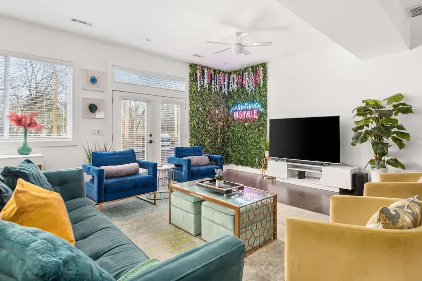 BCP ~ Discounted Rates ~ Crowd Favorite ~ Clean ~ 6 Beds ~ 6 Mins to Downtown - Image 1