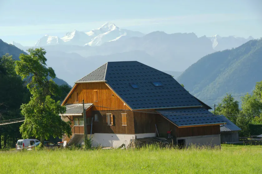 Cómoda casa de campo para 23 personas, Mont Blanc vista, el esquí en las inmediaciones - Image 1