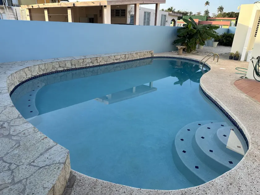 A Happy Paradise Home - Image 1