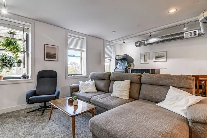 Lovely 2-Bedroom Unit in Springfield - Image 1