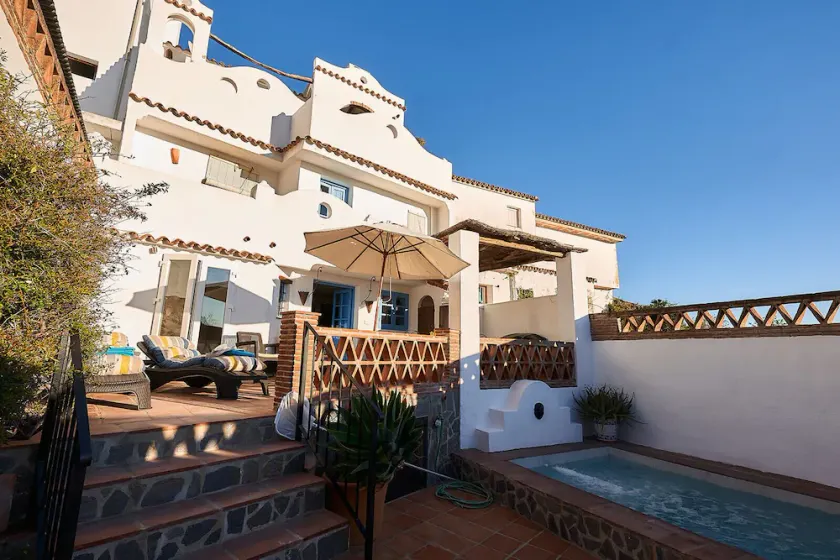 Rækkehus med privat pool og udsigt over havet, Gibraltar Rock og Marokko - Image 1