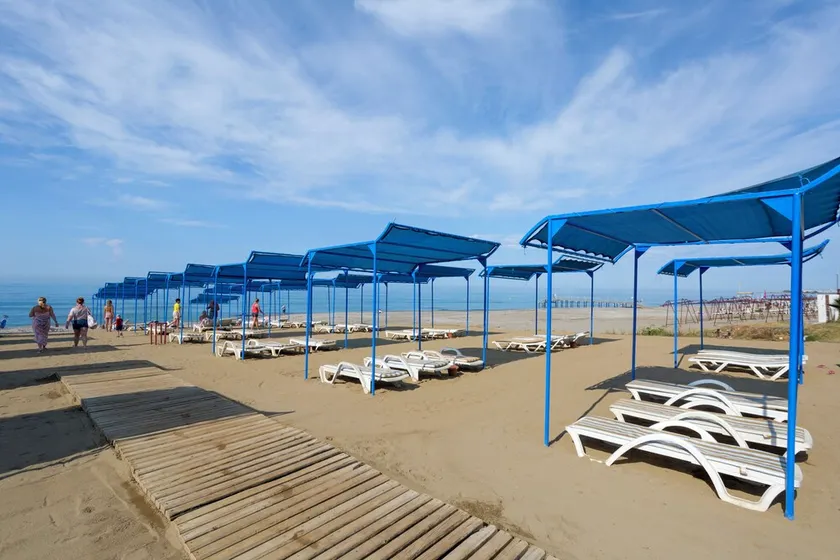 Limoncello Sandy Beach Hotel - Image 1