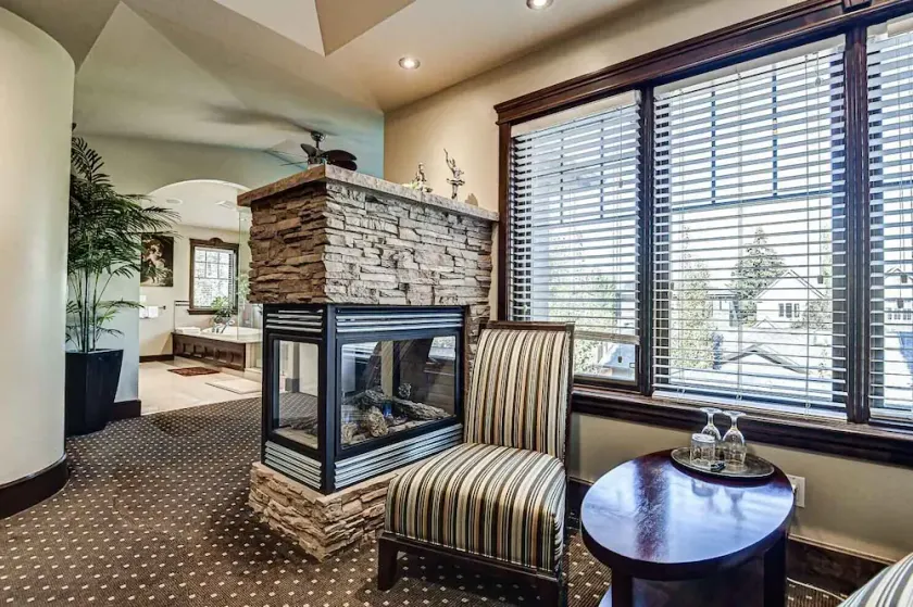 Westmount River Inn - Image 1