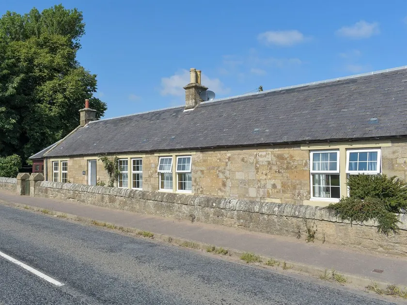 3 chambres à coucher à Freuchie, Nr Cupar - Image 1