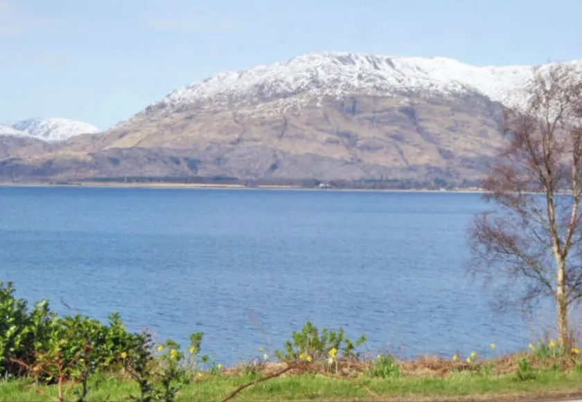Character Property, Stunning Location with Loch and Mountain Views - Image 1