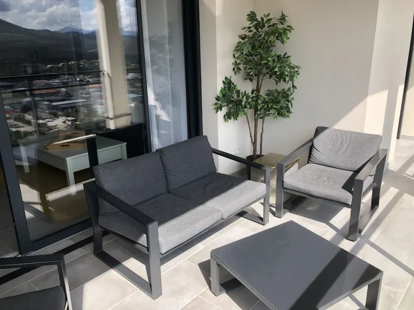T2 41 m² Avec Terrasse Panoramique et Parking Privé - Image 1