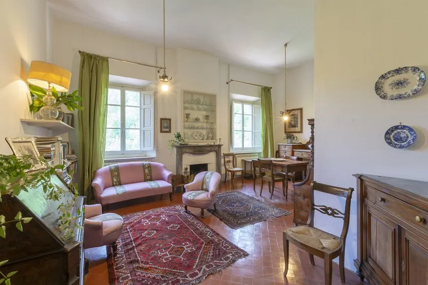 Lussuoso appartamento con 3 camere da letto in villa ancestrale vicino a Firenze - Image 1