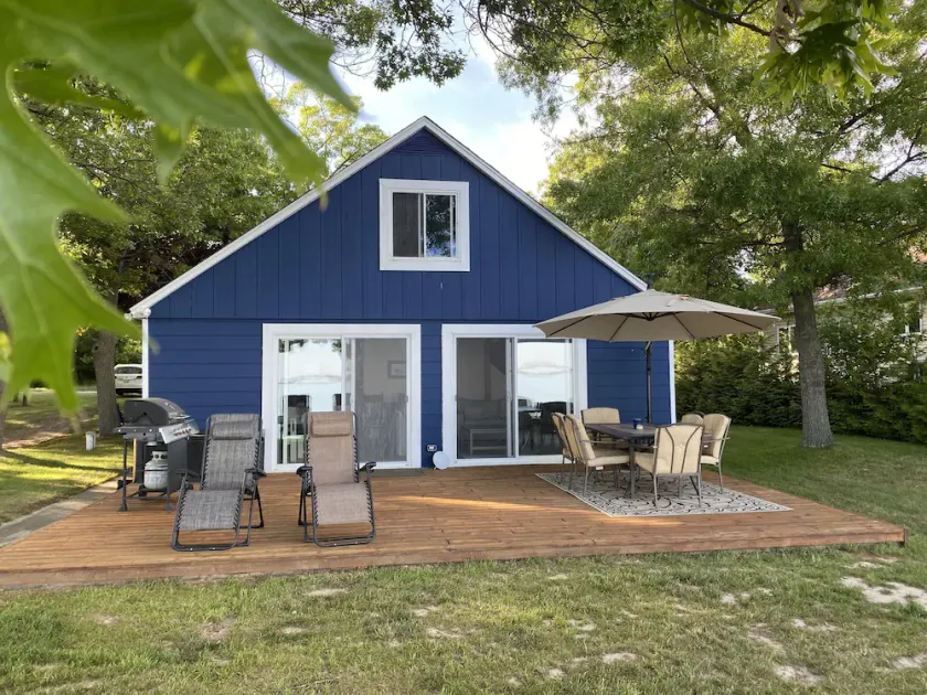 Waterfront Sand Point Escape auf Wild Fowl Bay - Image 1