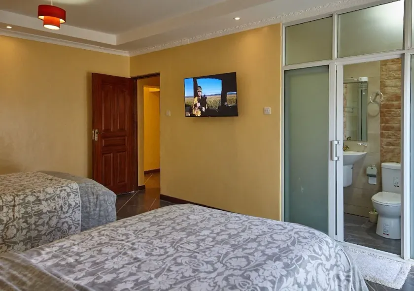 Nairobi Airport's Inn - Image 1