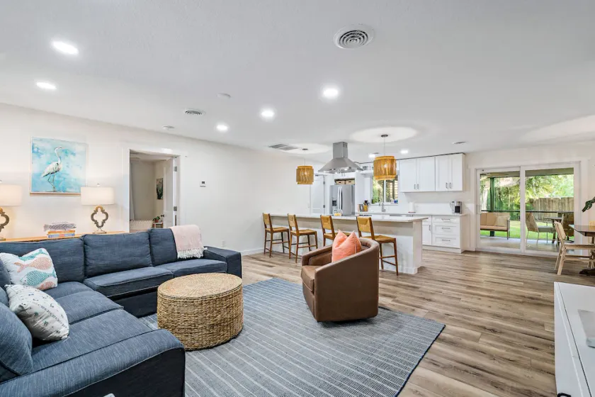 New Modern Coastal Home in Heart of Tequesta, FL - Image 1