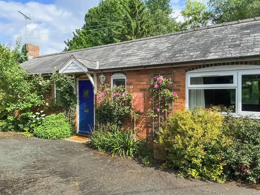 Looking for a romantic escape in Herefordshire’s rolling countryside. - Image 1