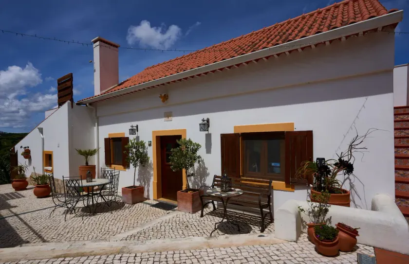 colonica elegante con solarium favoloso in 4 acri valle soli 7 km da Obidos - Image 1