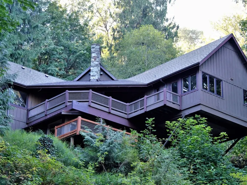 River's Edge Retreat by North Bend Escapes - Image 1