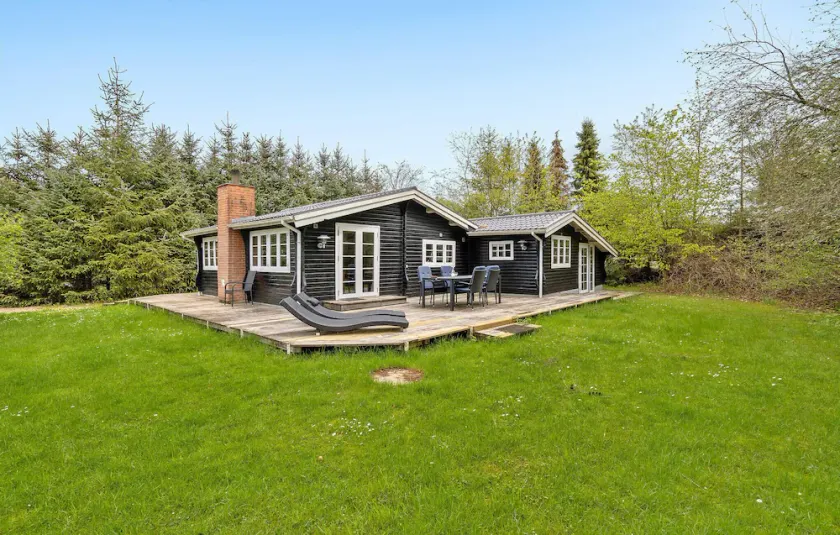 Cozy Home In Fårvang With Outdoor Swimming Pool - Image 1