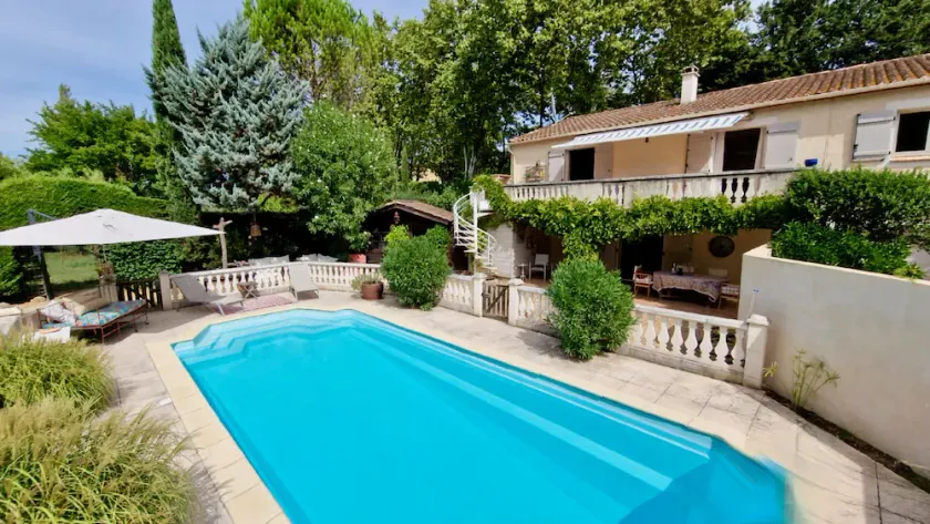Villa 160m², swimming pool and large unoverlooked garden - Image 1