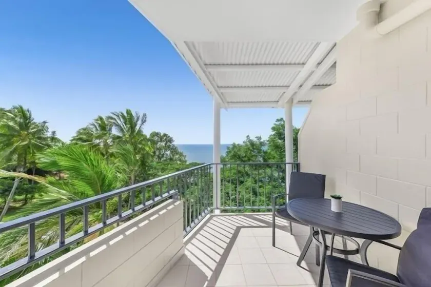 Top Floor - Enjoy the Sea Breeze - Image 1