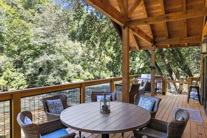 Riverside Retreat Cartecay, Hot Tub, Fire Pit, Gameroom - Image 1