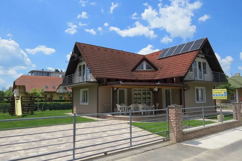 Vacation apartment/apartment for 7 guests with 70m² in Balatonlelle (125042) - Image 1