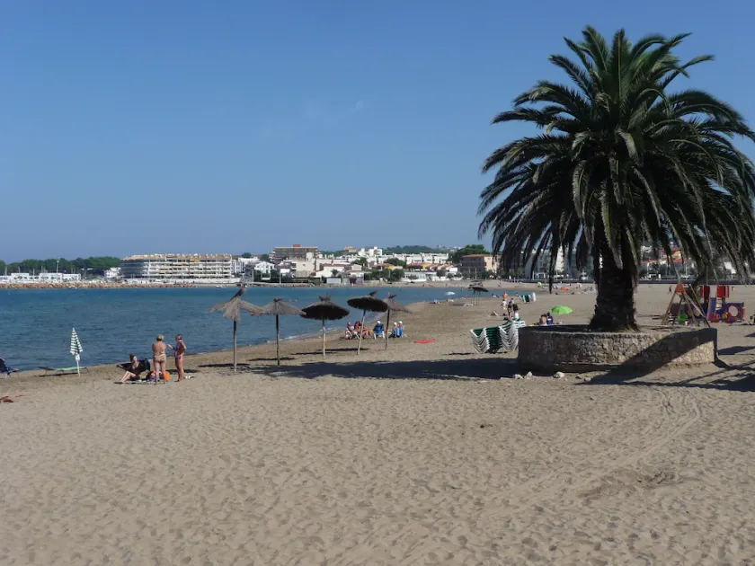 Wohnung in L'escala mit Pool Ruhige Lage - Image 1
