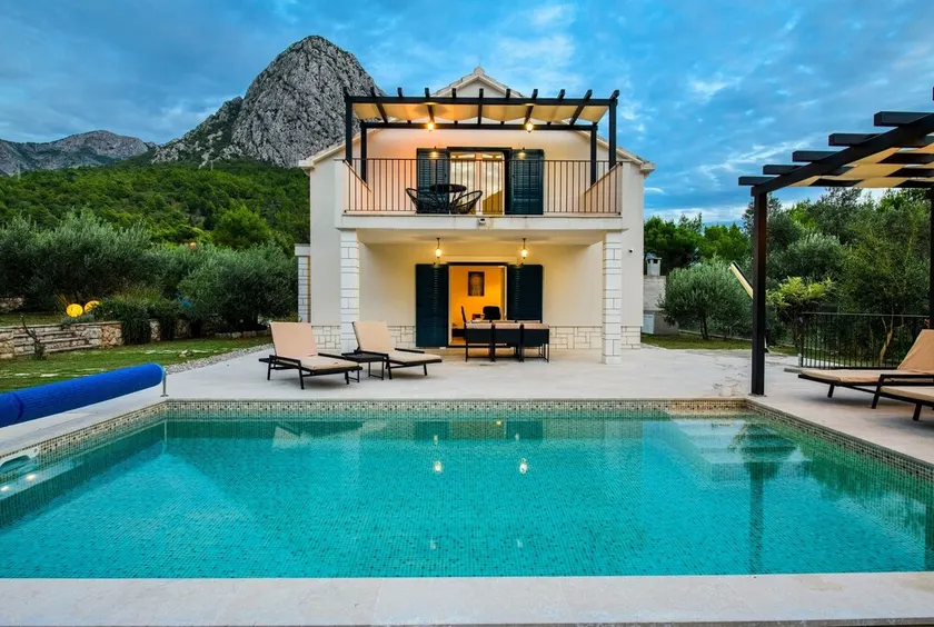 Gemütliches Ferienhaus mit beheiztem Pool, Garten, Terrasse, Grill, ruhiger Lage - Image 1