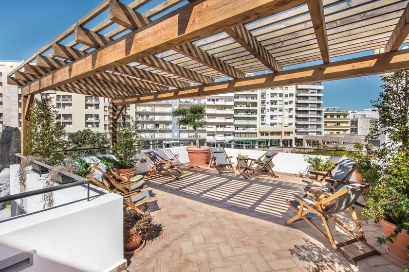 Lemon Tree Stay - Image 1