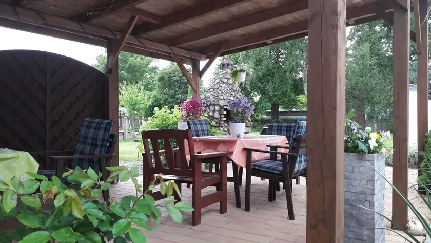 Animal - and child - friendly holiday Loose with fireplace and barbecue - Image 1