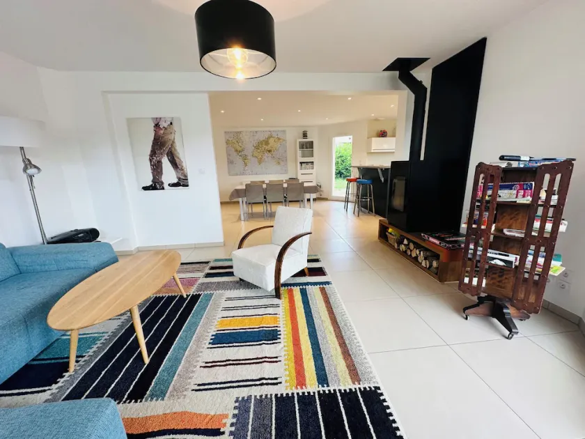 Enebolig med panoramaterrasse ved Chalain-søen - Image 1