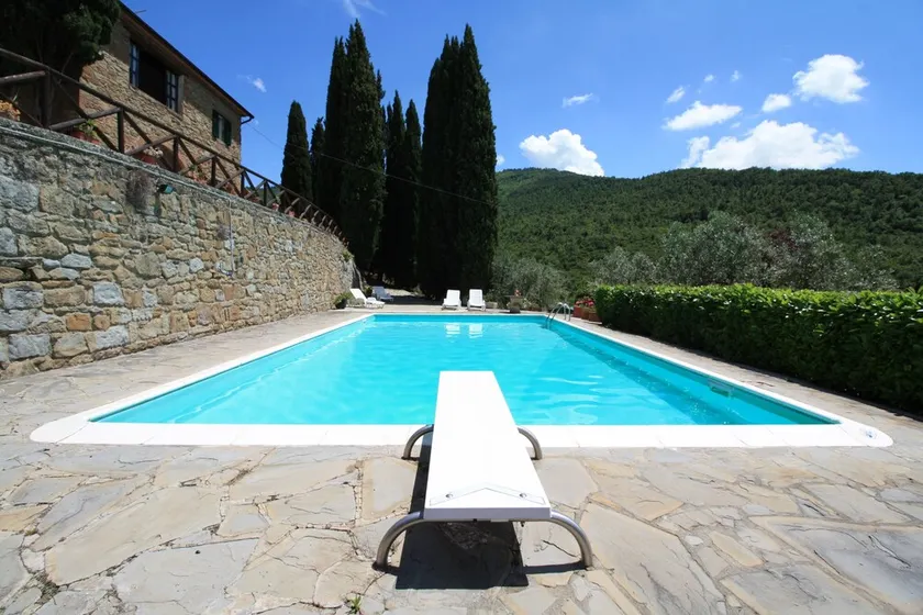 Farmhouse in the hills with panoramic view and swimming pool - Image 1