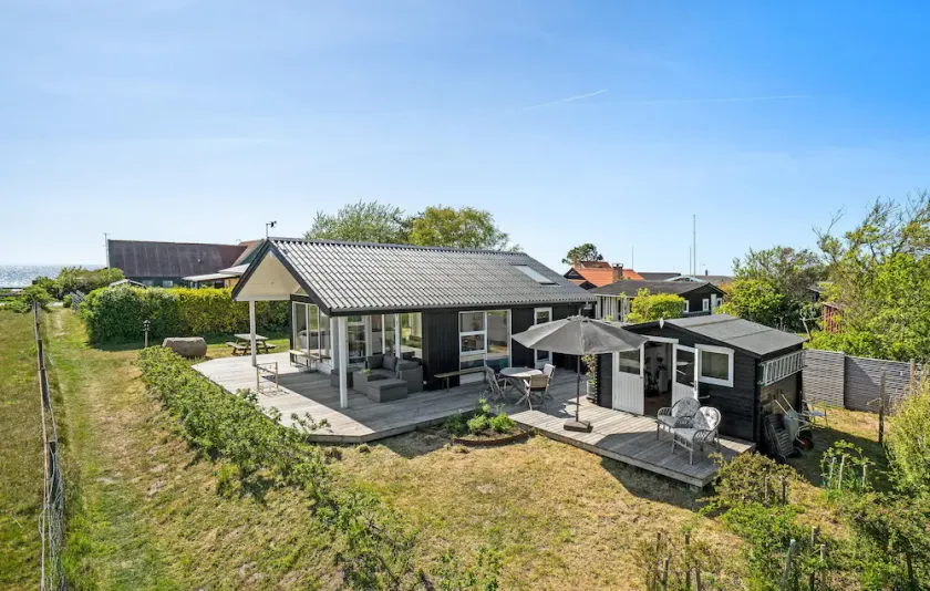 1 bedroom stunning home in Gørlev - Image 1