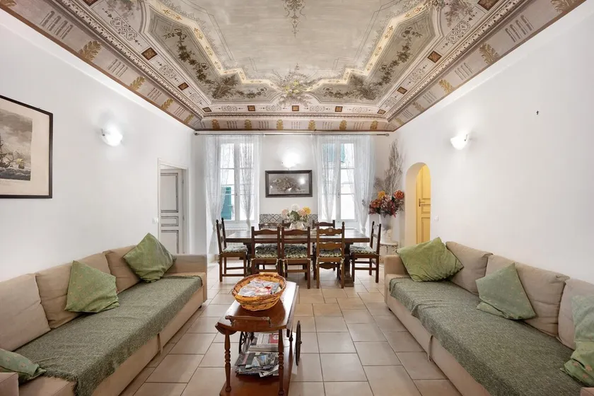 Holiday Apartment 'Domus Napoleone Bonaparte' with A/C & Wi-Fi - Image 1