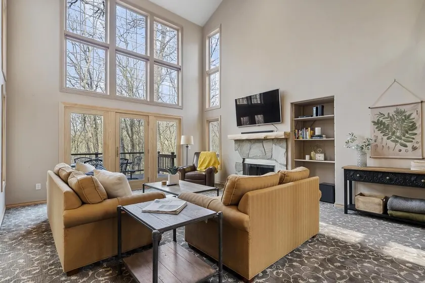 Relaxing Retreat - Close to Downtown Harbor Springs and Ski Resorts! - Image 1