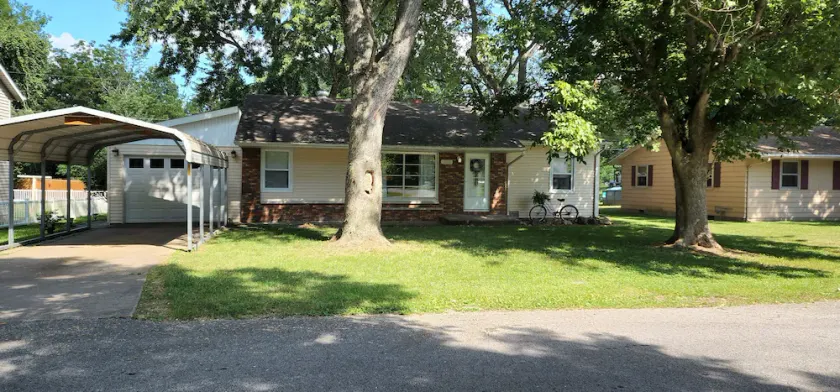 Cozy 3 Bedroom House in Murphysboro IL - Image 1