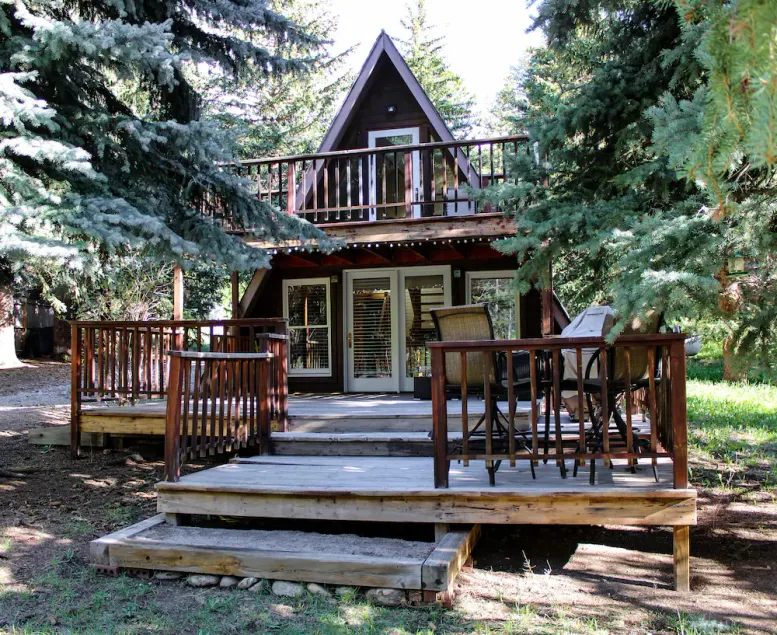 Riverside A-Frame Close to RMNP, 2 BDR King, 1 BTH, Fireplace, Adventure Awaits - Image 1