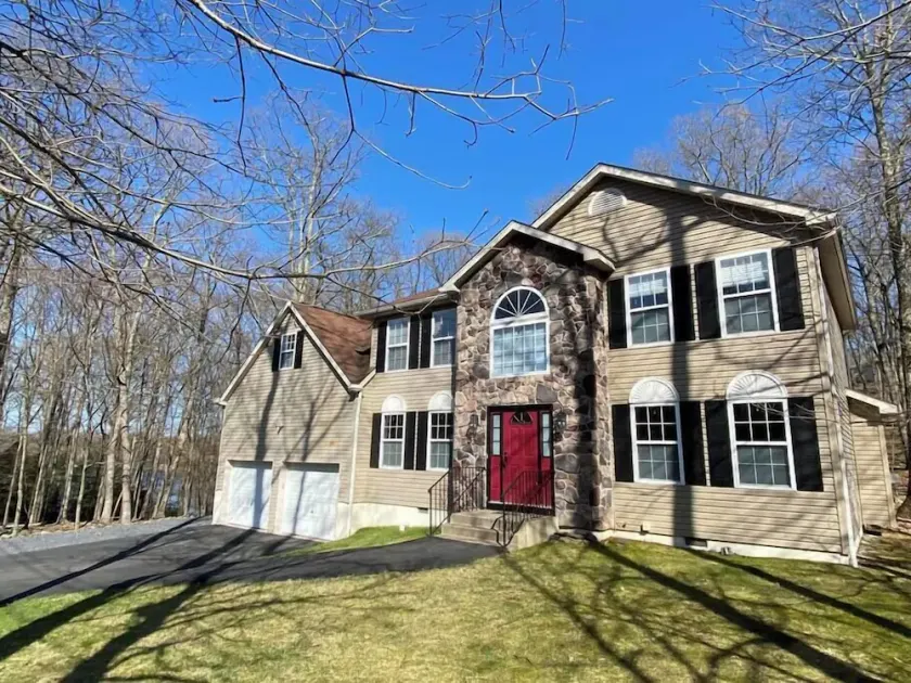 Lake Adjacent Home w/ Hot Tub, Game Room, Boats, Fenced Yard - Image 1
