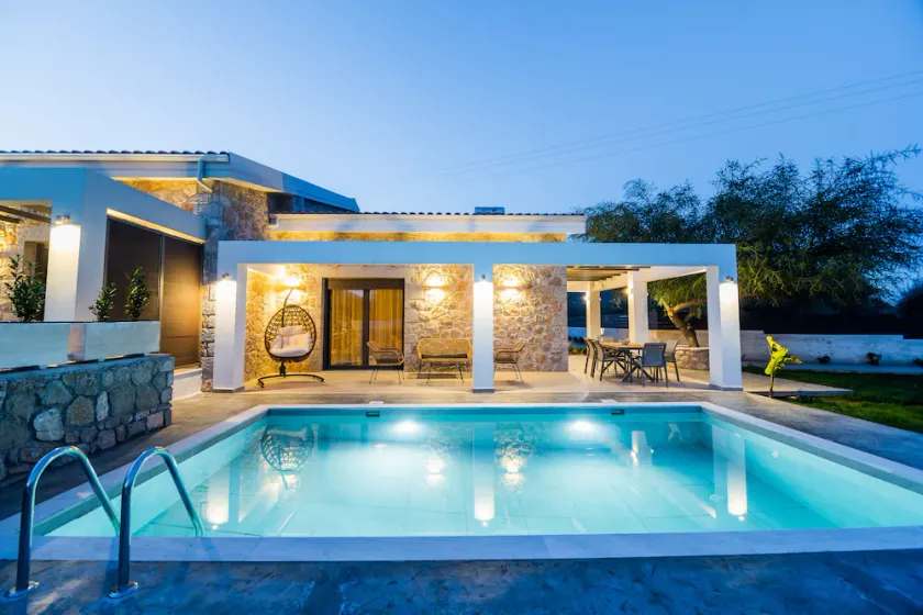 Stone & Sea Villas - Image 1