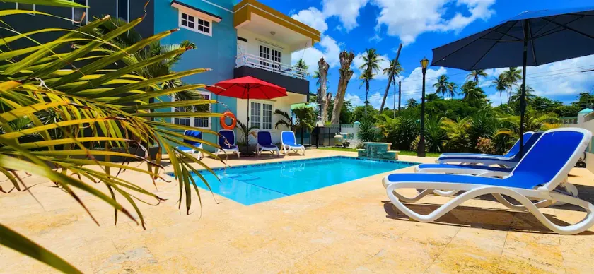 2 units | Sleeps 12 | Beach | Pool | Sunsets | Fun - Image 1