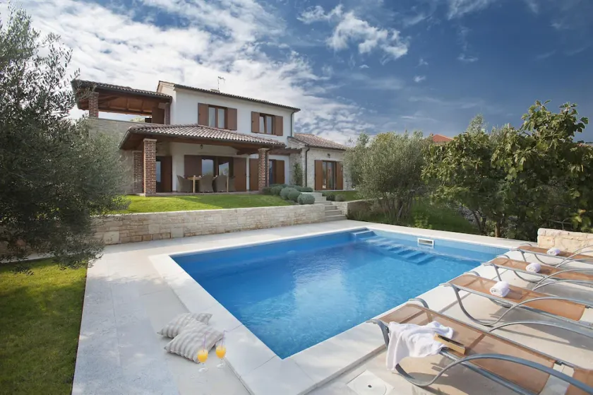 Villa Maria - Image 1
