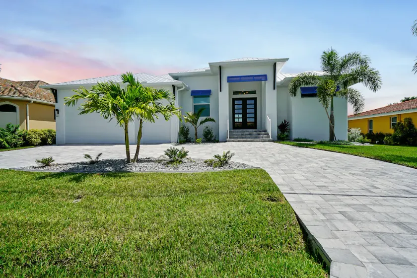 Waterfront Pool Home With Dock and Spa - Image 1