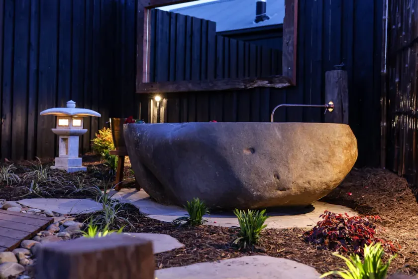 Come for the delicious 2.6 tonne outdoor bath. Stay for everything else! - Image 1