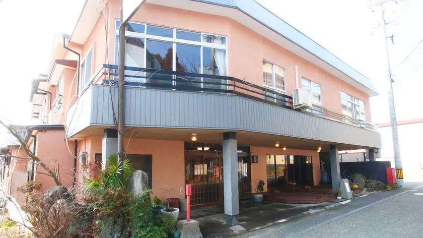 Kikuchi Onsen Houraikan - Image 1