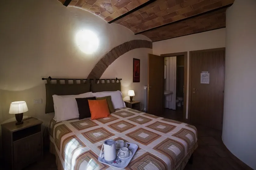 Nice apartment Is Located North Of Siena 3 Km From The City Centre. - Image 1