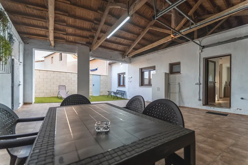 Ferienhaus 'La Quesería' mit Bergblick, Gemeinschaftsterrasse und WLAN - Image 1