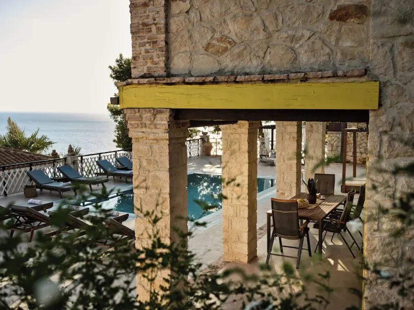3 Bedroom Villa with private swimming pool - Image 1