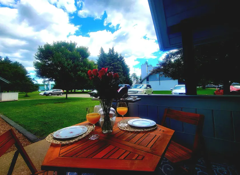 The perfect adult couples retreat. 2-king BR along the Mountain Road. - Image 1
